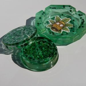 Ricky's Herb - Grinder & Ashtray